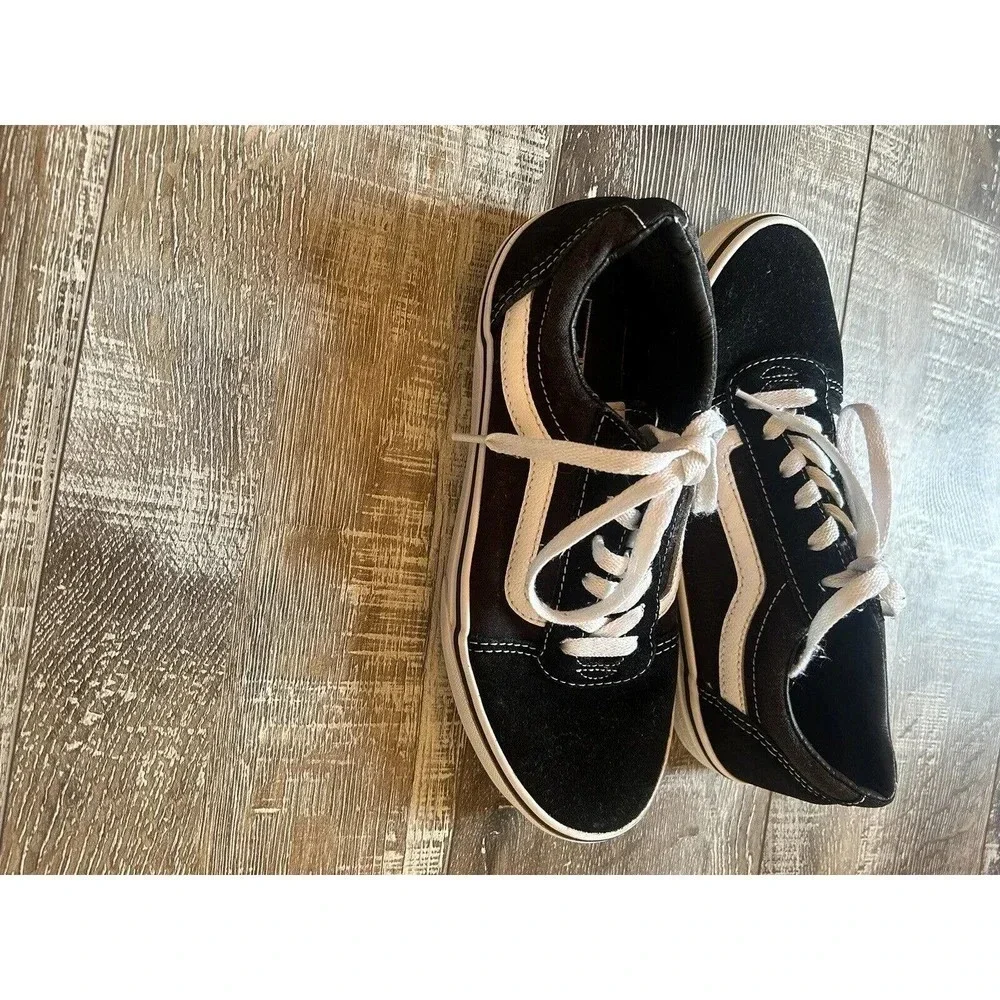 Vans Kids Off The Wall Black Classic Canvas & Suede Size 4.5 Youth Sneakers